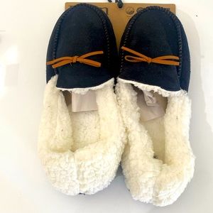 Men’s comfortable black and white L ( 10-11 ) slippers